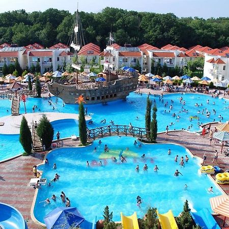 Atlant Hotel 나브란 외부 사진