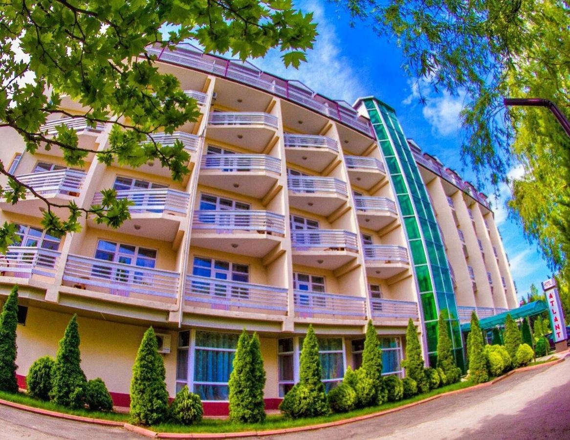Atlant Hotel 나브란 외부 사진