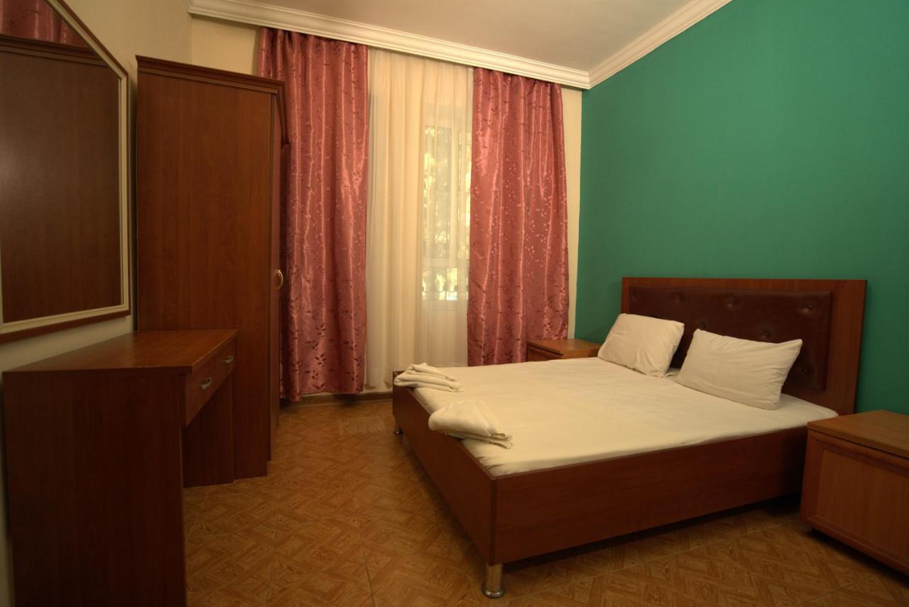Atlant Hotel 나브란 외부 사진