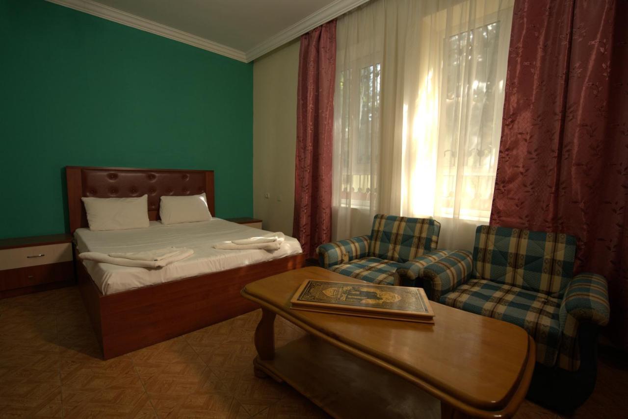 Atlant Hotel 나브란 외부 사진